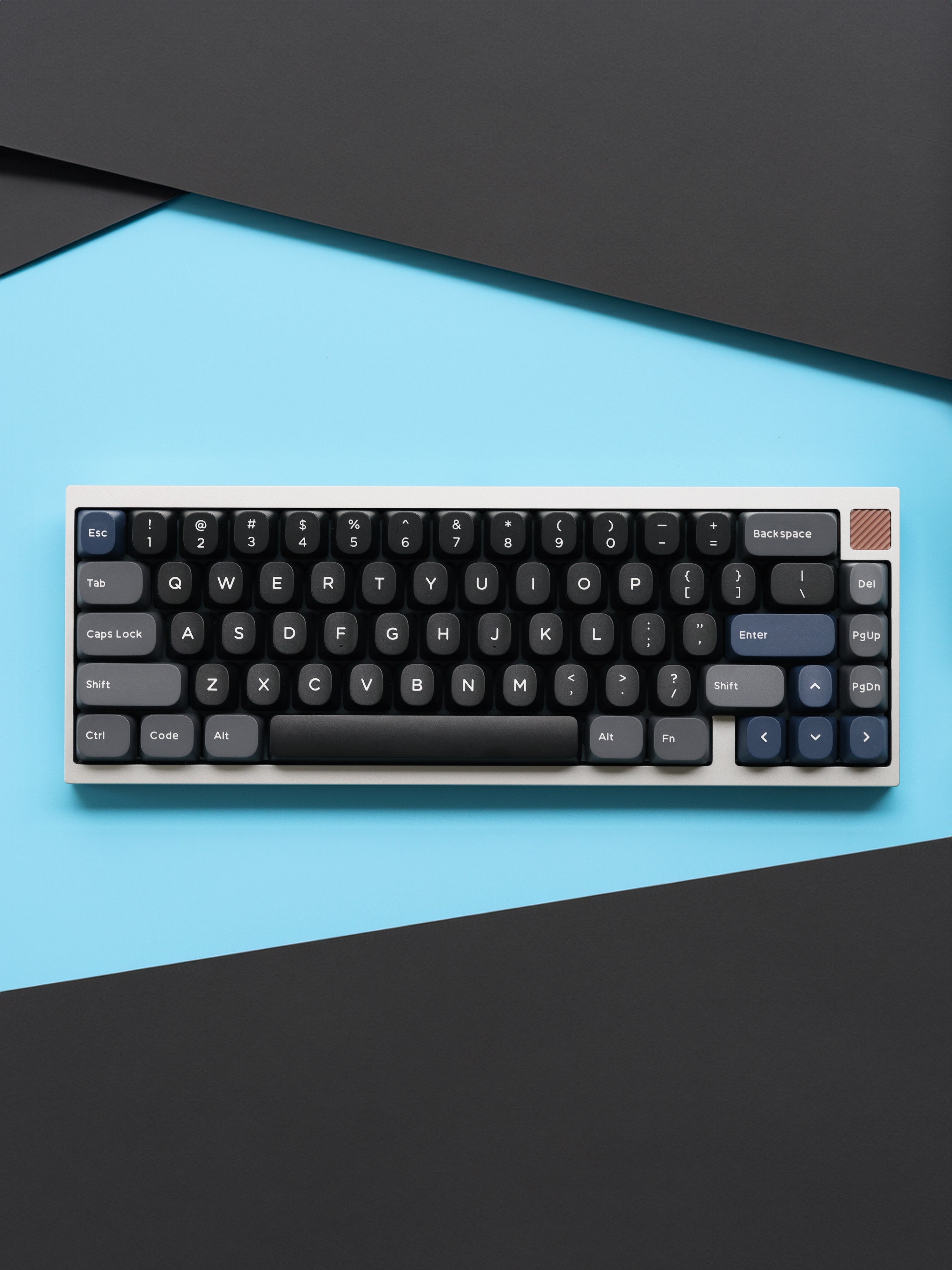 YMK Obsidian keycaps