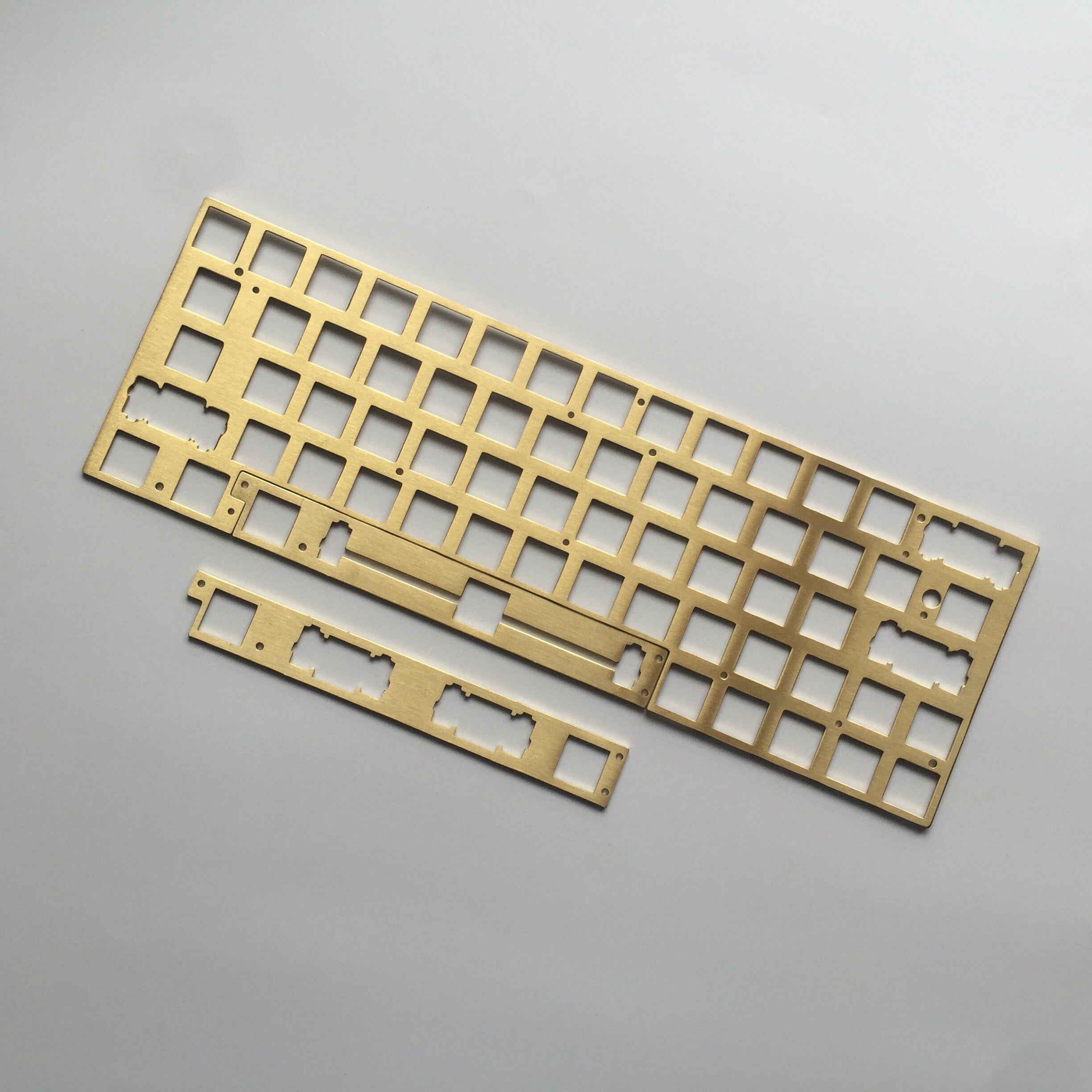 Brass Plate-Mounted Steel Plate Stabilizer